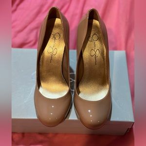 Nude patent leather pumps size 8